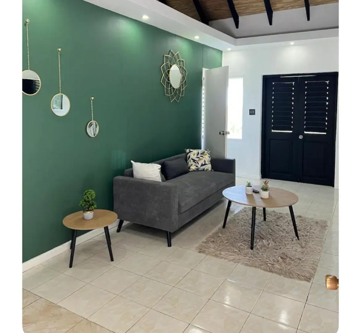 Castillo Montego Bay Airport Suites